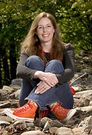 Photo of Laurie Halse Anderson